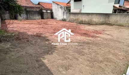 Terreno em condomínio à venda em Araruama-RJ, Praça da Bandeira, 240,30 m² de área