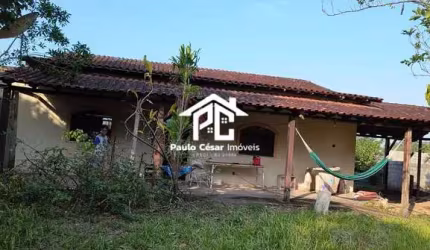 Casa à venda em Araruama-RJ, Paracatu: 1 quarto, 1 sala, 1 banheiro, 1 vaga de garagem, 65,00 m² de área. Venha conferir!