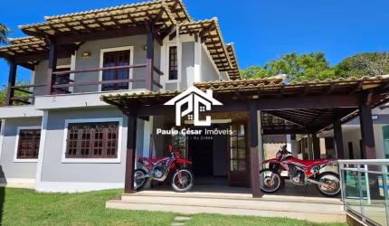 Excelente Casa em Condomínio à Venda em Araruama-RJ, Bairro Bananeiras - 5 Quartos, 2 Suítes, 1 Sala, 3 Banheiros, 2 Vagas de Garagem, 336,09 m².