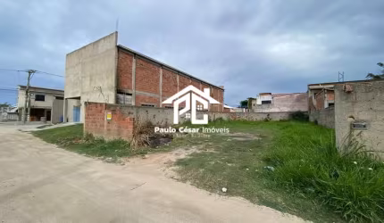 Terreno à venda em Araruama-RJ, bairro Mutirão, com 450m² de área! Aproveite essa oportunidade única!