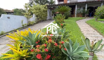 Imperdível casa à venda em Araruama-RJ, no bairro Pontinha! 3 quartos, 1 suíte, 1 sala, 2 banheiros, 1 vaga de garagem, 300m². Venha conferir!