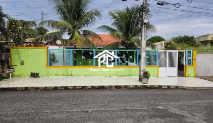 Casa à venda em Araruama-RJ, Bairro Pontinha: 2 quartos, 1 suíte, 1 sala, 1 banheiro, 1 vaga de garagem.