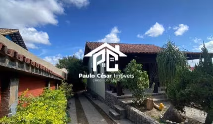 Imperdível: Casa à venda em Araruama-RJ, no Rio do Limão, com 3 quartos, 1 suíte, 1 sala, 2 banheiros, 3 vagas de garagem e 214,15m² de área!