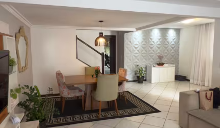 Casa Residencial Quaro Rodas, 4/4 com espaço gourmet