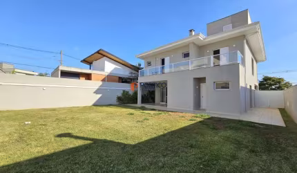 Casa 4 suítes excelente quintal em condomínio na cidade de Paulínia