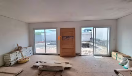 sobrado com piscina pra investidor 3 suítes construção em andamento