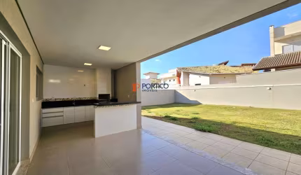 Casa 4 suítes excelente quintal em condomínio na cidade de Paulínia