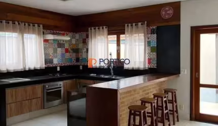 Casa a venda 3 suítes em condomínio em Paulínia