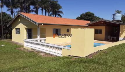 Chácara com 2 Suítes, Piscina e Sauna em Cosmópolis