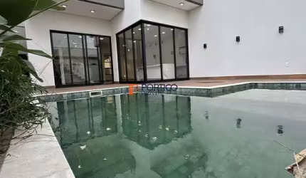 Sobrado com 4 suítes e piscina no Portinari Paulínia!