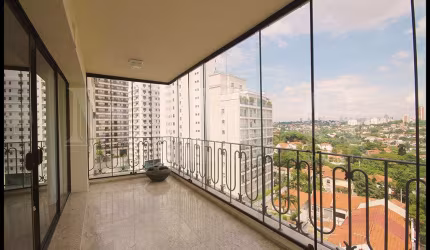 Lindíssimo Apartamento 213m² 3 Dormitórios 1 Suíte 5 Vagas de Garagem Higienópolis