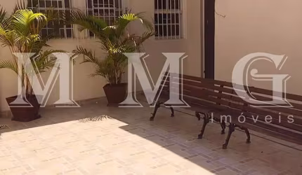 Para investidor - Casa de 321m² com 4 casas no mesmo terreno próximo ao Metrô Santa Cruz
