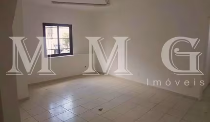 Prédio comercial 8 salas na Vila Mariana próximo ao metro Ana Rosa