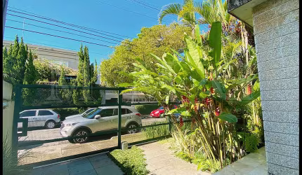 Linda Residência no Jardim Lusitânia