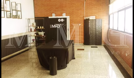 Prédio Comercial 736 m2 , com diversas salas