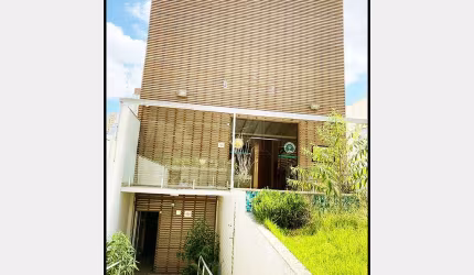Prédio Comercial de 815 m² na Vila da Saúde.