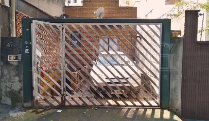 Sobrado de 2 dormitórios na Vila Mariana com 1 vaga próximo ao Metro Praça da Árvore