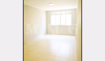 Apartamento a venda com 3 dorms, vaga, espaçoso no coração da Vila Mariana
