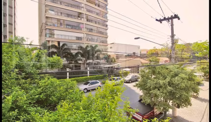 Lindo Sobrado Totalmente Reformado de 106 m² com 2 Dormitórios 1 Vaga no Ipiranga