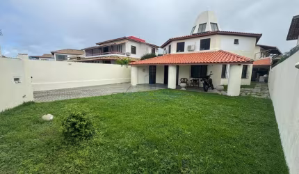 Casa 04 Dorm. em Vilas do Atlântico  -  Lauro de Freitas