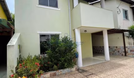 Casa duplex em condominio, Pitangueiras  -  Lauro de Freitas