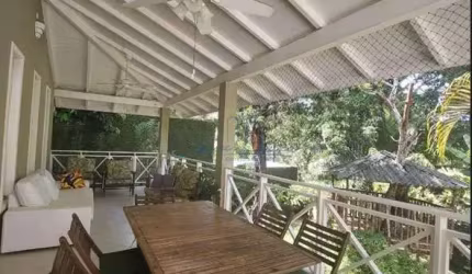 Casa em condominio duplex em Estrada do Coco  -  Lauro de Freitas