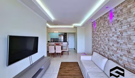 LINDO APARTAMENTO, REFORMADO, VISTA TOTAL PARA O MAR!