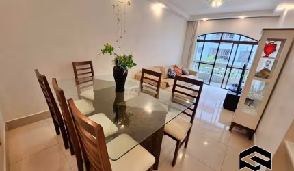 LINDO E AMPLO APARTAMENTO REFORMADO, A 200m DO MAR!