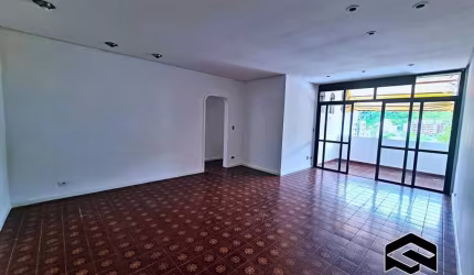 AMPLO APARTAMENTO, 04 DORMITÓRIOS, COM LAZER!