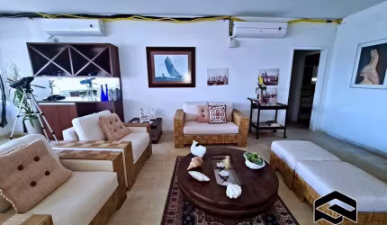 AMPLO APARTAMENTO, PÉ NA AREIA!