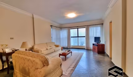 OPORTUNIDADE! AMPLO APARTAMENTO COM LAZER COMPLETO, APENAS 150m DO MAR!