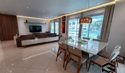 APARTAMENTO DESLUMBRANTE A 100m DO MAR!