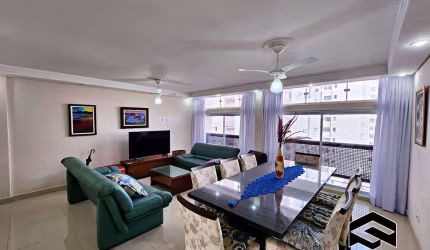 AMPLO APARTAMENTO REFORMADO, 04 SUÍTES, 01 QUADRAS DA PRAIA!