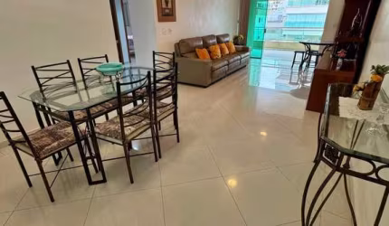 AMPLO APARTAMENTO, COM VARANDA GOURMET LADO PRAIA!