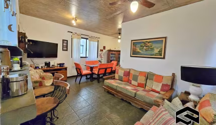 AMPLO APARTAMENTO, COM LAZER, APENAS 02 QUADRAS DO MAR!