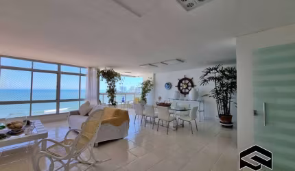 AMPLO APARTAMENTO, FRENTE AO MAR!