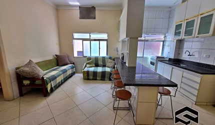 02 DORMITÓRIOS EM LOCALIZAÇÃO PRIVILEGIADA, APENAS 150m DO MAR!