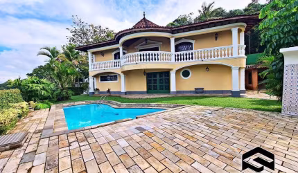 CASA DE ESQUINA C/ VISTA AO MAR + TERRENO ANEXO!