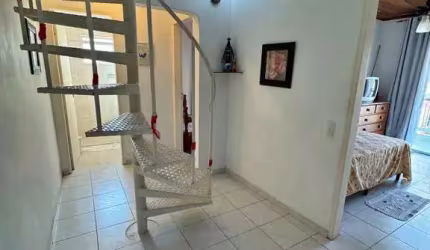 COBERTURA DUPLEX, REGIÃO COMERCIAL!