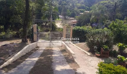 Sítio com 3 dormitórios à venda, 3300 m² por R$ 1.380.000,00 - Condomínio Lagoinha - Jacareí/SP