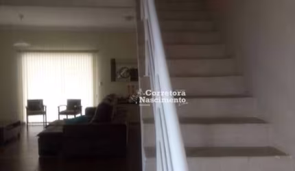 Casa com 4 dormitórios à venda, 390 m² por R$ 1.380.000,00 - Terras de Santa Helena - Jacareí/SP