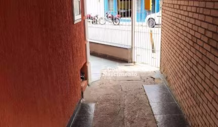 Casa com 2 dormitórios á venda, 140 m² por R$ 424.000 - São João - Jacareí/SP