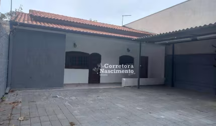 Casa com 2 dormitórios à venda, 172 m² por R$ 750.000,00 - Jardim Satélite - São José dos Campos/SP