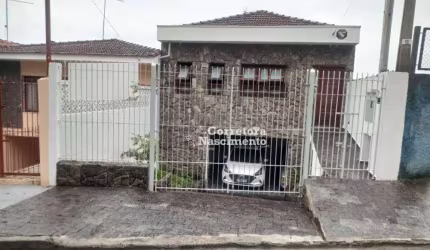 Casa com 2 dormitórios à venda, 239 m² por R$ 700.000,00 - Centro - Jacareí/SP