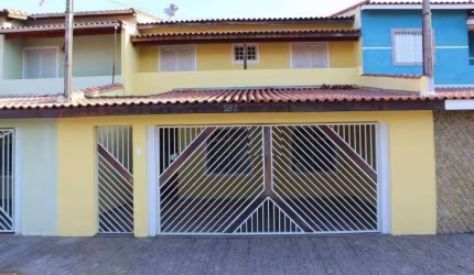 Casa com 3 dormitórios para alugar, 150 m² por R$ 3.200,00/mês - Jardim Santa Maria - Jacareí/SP