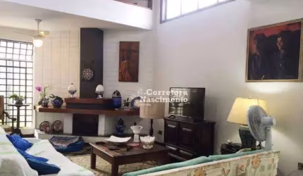 Casa com 3 dormitórios à venda, 192 m² por R$ 850.000,00 - Cidade Jardim - Jacareí/SP
