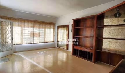 Casa com 3 dormitórios à venda, 184 m² por R$ 802.500,00 - Centro - Jacareí/SP
