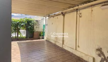 Casa com 3 dormitórios para alugar, 1 m² por R$ 5.500/mês - Centro - Jacareí/SP