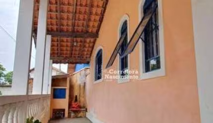 Casa com 3 dormitórios à venda, 280 m² por R$ 800.000 - Bom Retiro - São José dos Campos/SP