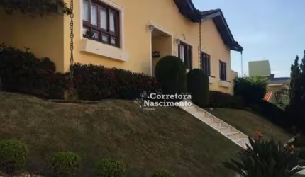 Casa com 3 dormitórios à venda, 380 m² por R$ 2.030.000,00 - Jardim Coleginho - Jacareí/SP
